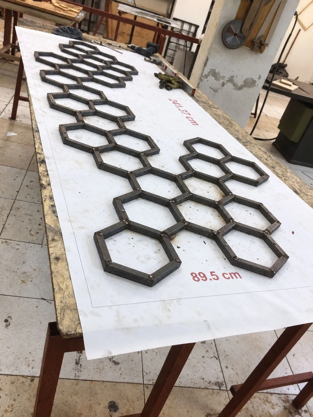 Honeycomb wall installation — Image 2 of 2